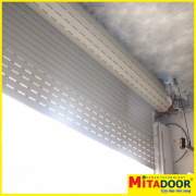 CỬA CUỐN NHÔM MITADOOR KHE THOÁNG MIX 76-3 CỬA CUỐN NHÔM MITADOOR KHE THOÁNG MIX 76-3