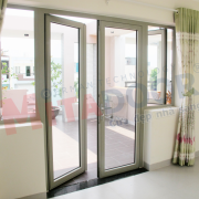 CỬA ĐI MỞ QUAY 2 CÁNH HỆ ST (3) CỬA ĐI MỞ QUAY 2 CÁNH HỆ ST (3)