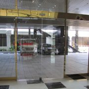 Cửa kính bản lề sàn – Hình 5 Cửa kính bản lề sàn – Hình 5